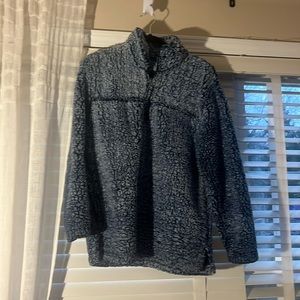 Blue and white fleece pullover Sherpa. Size small.